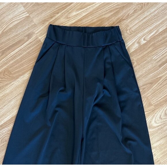 High Waisted Black Wide Leg Pants Sz Med Pleated Front Elastic Waist Polyester - Picture 2 of 9